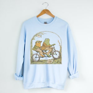 Frog And Toad Crewneck Sweatshirt, Vintage Classic Book Sweatshirt, Cottagecore Aesthetic image 7