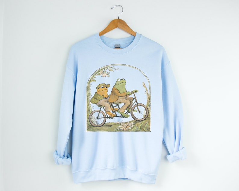 Frog And Toad Crewneck Sweatshirt, Vintage Classic Book Sweatshirt, Cottagecore Aesthetic image 7