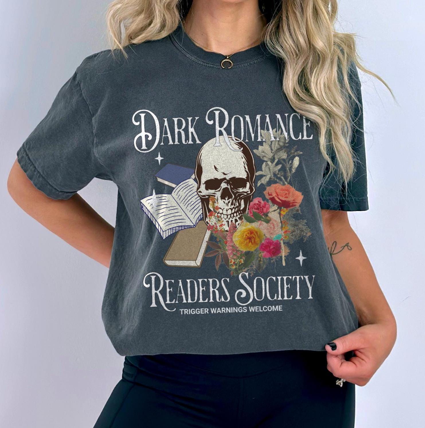 VERETTA SOUNDS Tシャツ ネイビー RYDE ROMANCE Dark Romance Shirt Dark Romance Readers Society Romance Book Shirt