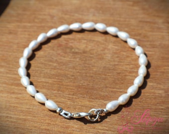 Dainty Freshwater Pearl Bracelet | Beaded Minimalist Jewelry