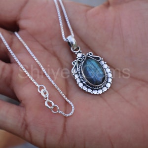 Blue Flash Labradorite Silver Pendant 925 Sterling Silver Pendant Silver Jewelry, Designer Pendant, Handmade Gift Healing GemStone Jewelry