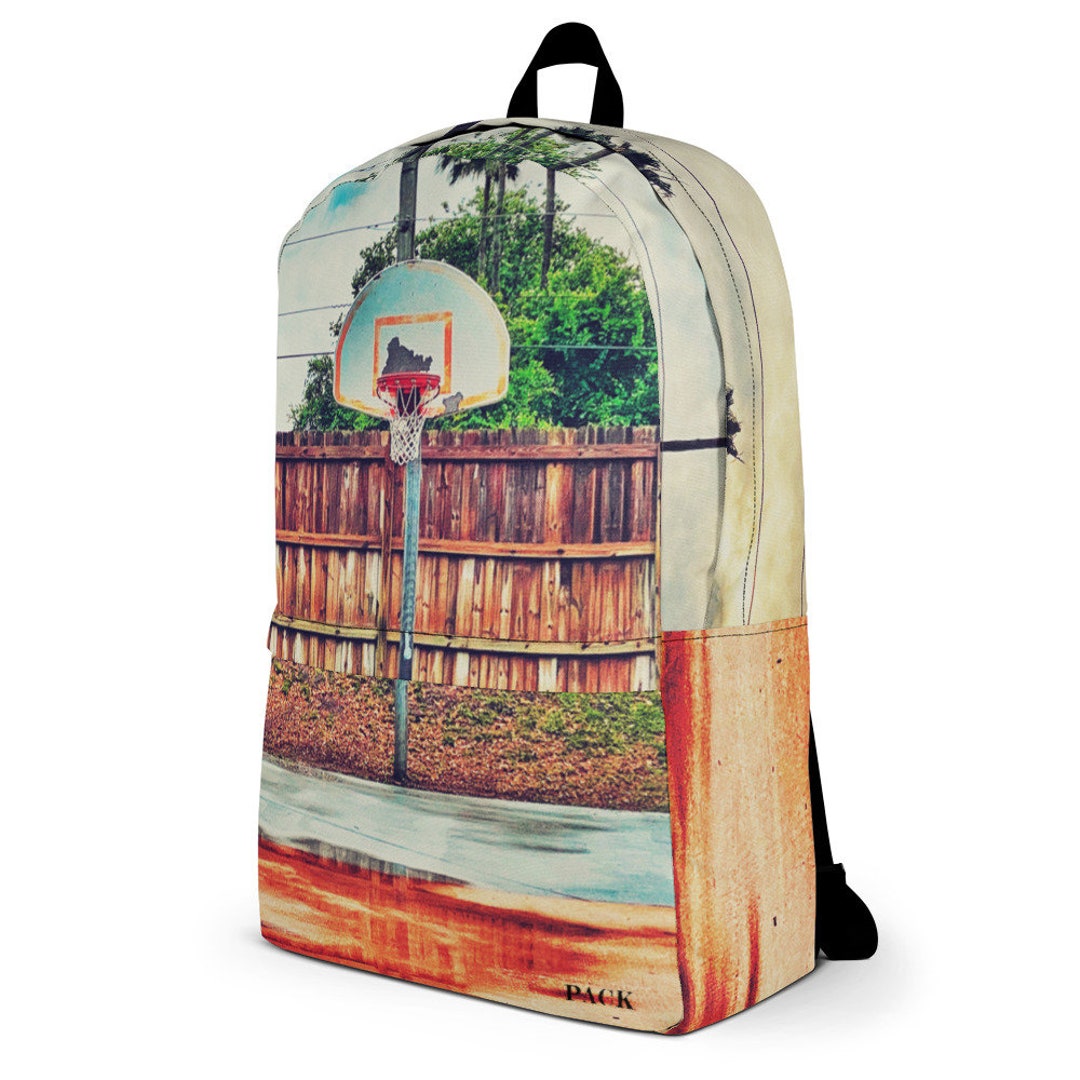 ? Retro 90s Basketball Court PACKpack ? Jordan 84 Vintage Backpack (21L). Nike.com main image 2