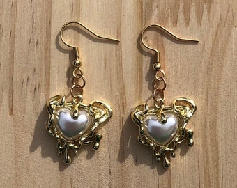 golden heart earrings - pearly effect - flirtatious