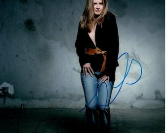 Amy Adams firmó una foto autografiada de 8x10