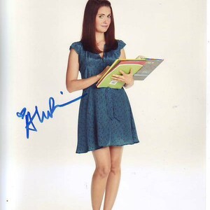 Alison Brie signed autographed community annie edison 8x10 photo