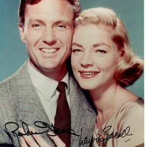 Robert Stack and Lauren Bacall signed autographed 8x10 the gift of love photo