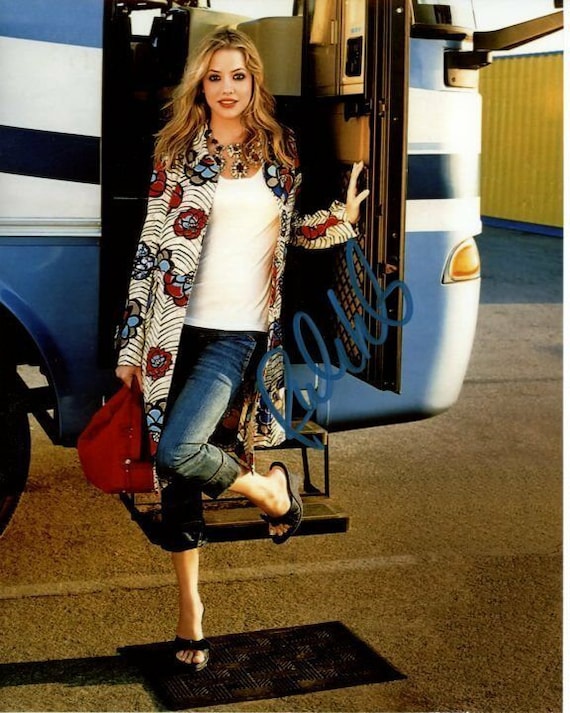 Julie Gonzalo signierte signierte 8x10-Foto - Etsy.de, image size:570x713