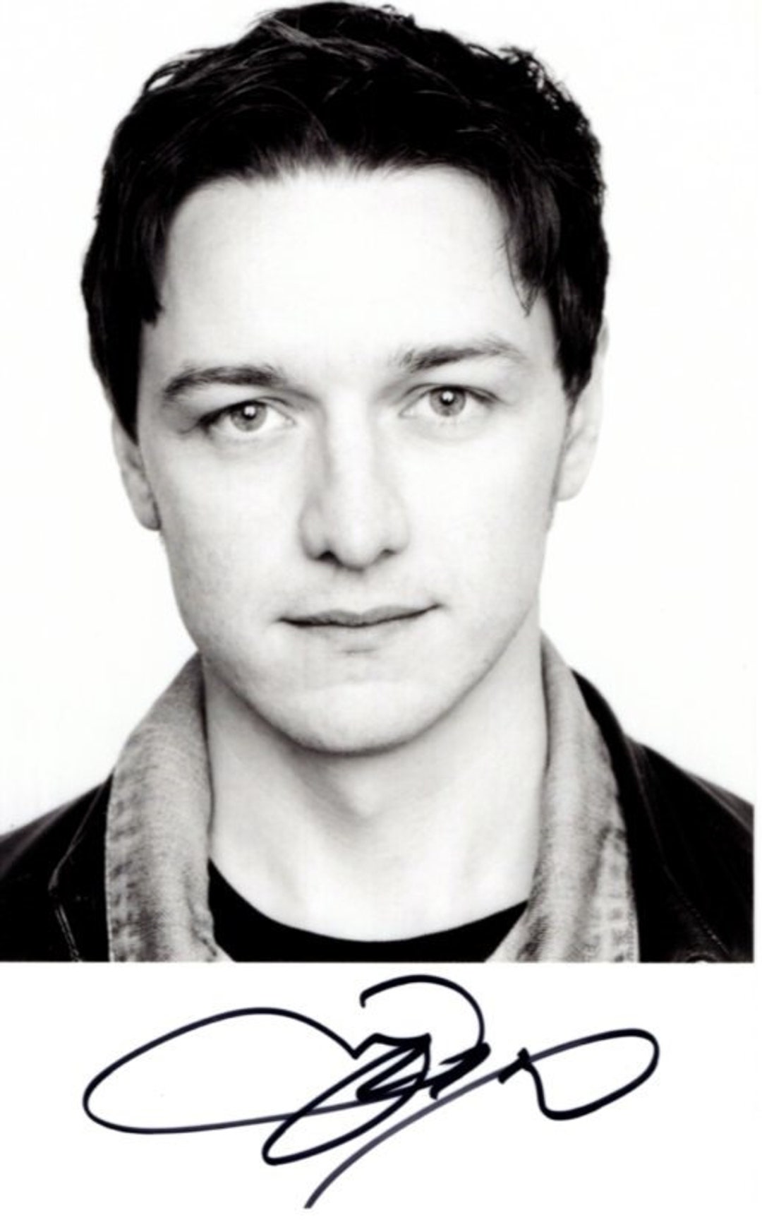 James McAvoy 直筆サイン入り写真 証明書付き il_1080xN.6085766386_f164.jpg