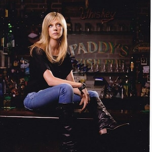 Kaitlin Olson signed autographed 8x10 it&#39;s always sunny in philadelphia dee photo
