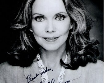 Photo DéDICACÉE Et SIGNÉE Par Lara Parker (Angelique Dans Dark Shadows) - Authentifiée In Person