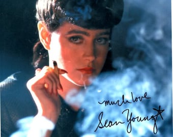 ブレードランナー』のレイチェル役のショーン・ヤング（サイン入り