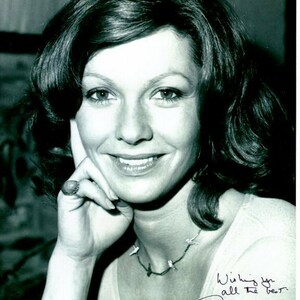 Pamela Salem autographed signed 8x10 photo