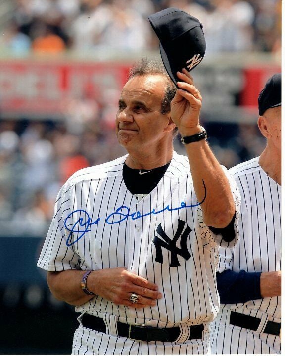 ジョー・トーリのサイン入り 8x10 MLB ニューヨーク・ヤンキース写真 