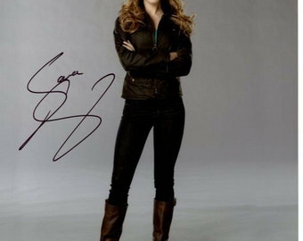 サラ・カニングの直筆サイン入りプライミーバル：ニューワールド