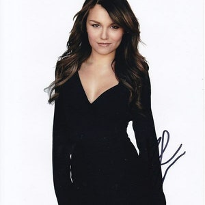 Samantha Barks signed autographed 8x10 photo