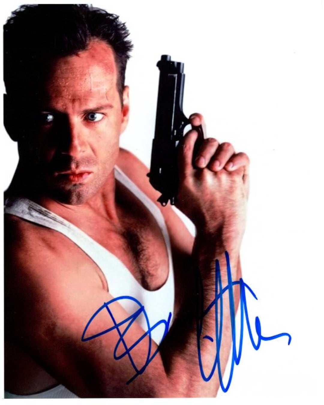 セール…ブルース・ウィリス直筆サイン入り2Lサイズ写真‥Bruce Willis ブルース・ウィリス直筆サイン入り2Lサイズ写真‥Bruce Willis… 【公式