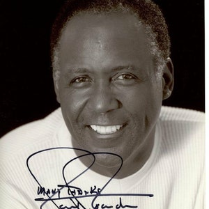 Richard Roundtree signed autographed 8x10 photo