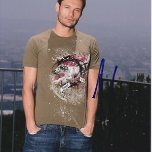 Ryan Seacrest signed autographed 8x10 american idol photo