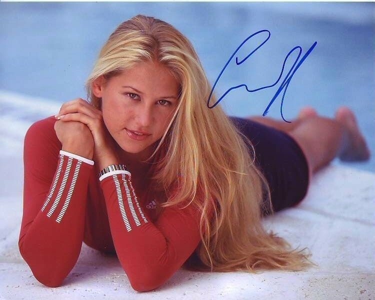 アンナ・クルニコア直筆サイン入り2Lサイズ写真…Anna Kournikova