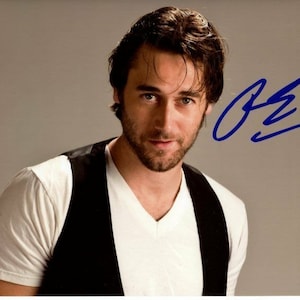 Ryan Eggold signed autographed 8x10 photo