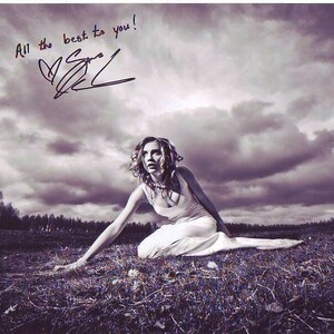 Sara Canning signed autographed 8x10 photo