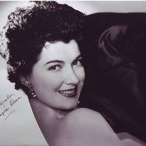 Margia Dean signed autographed 8x10 photo