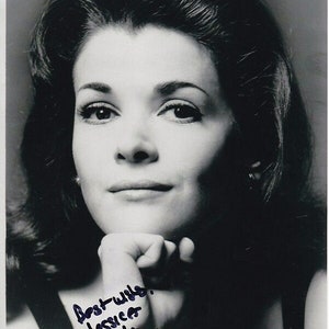 Jessica Walter signed autographed 8x10 photo