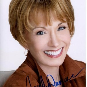Sandy Duncan signed autographed 8x10 photo