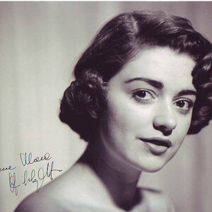 Anna Maria Alberghetti signed autographed 8x10 photo