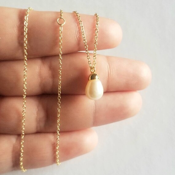 Singular on sale pearl necklace