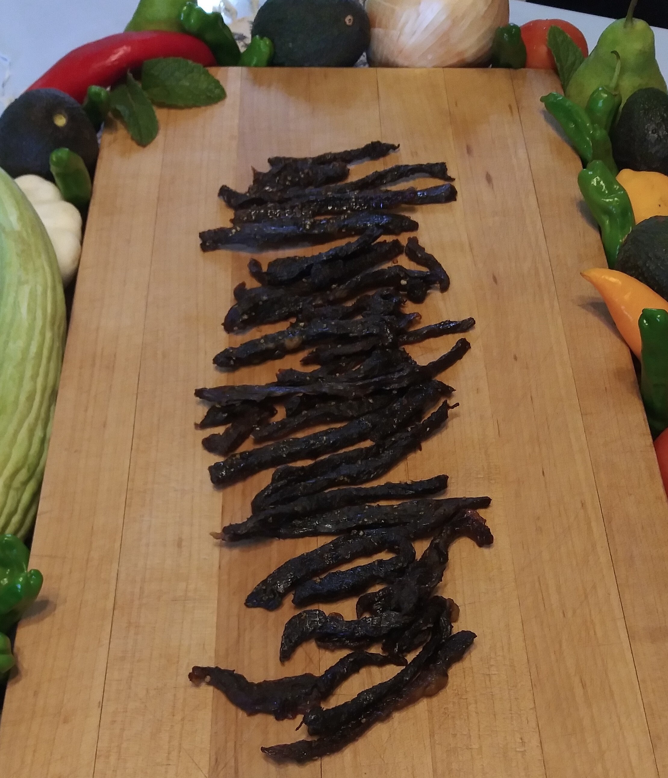 Tritip Jerky pineyaki Cracked Pepper Flavor. Sweet Pineapple and Mild Red Chile. 4 Oz of Fresh