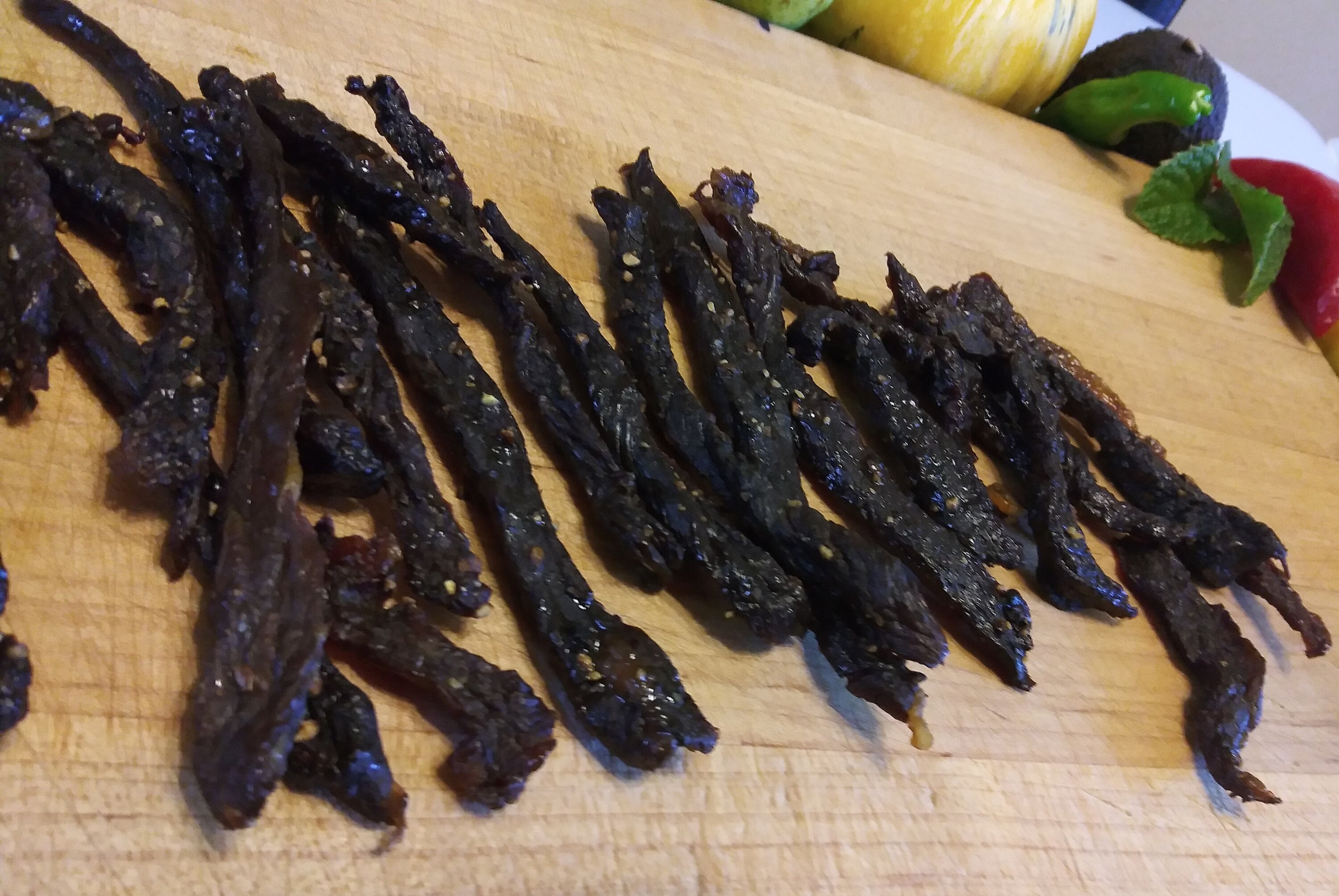 Tritip Jerky pineyaki Cracked Pepper Flavor. Sweet Pineapple and Mild Red Chile. 4 Oz of Fresh