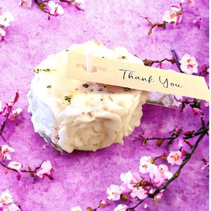 Sculpted Rose Soy Candle: Dried Flowers, Wedding Favor Gift.