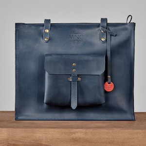 Women tote bag personalized for teacher, tote bag leather, shopper tote bag with pockets, everyday office bag women,