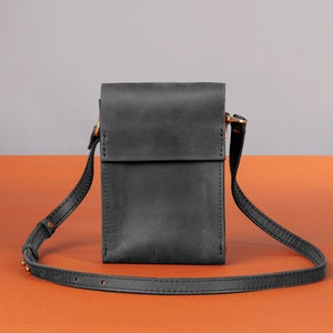 Men's Handmade Crossbody Phone Bag