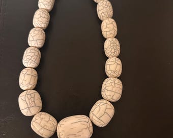 Mid‑Century Marion Godart Paris Graduated Crackle Resin Necklace -Large white beads