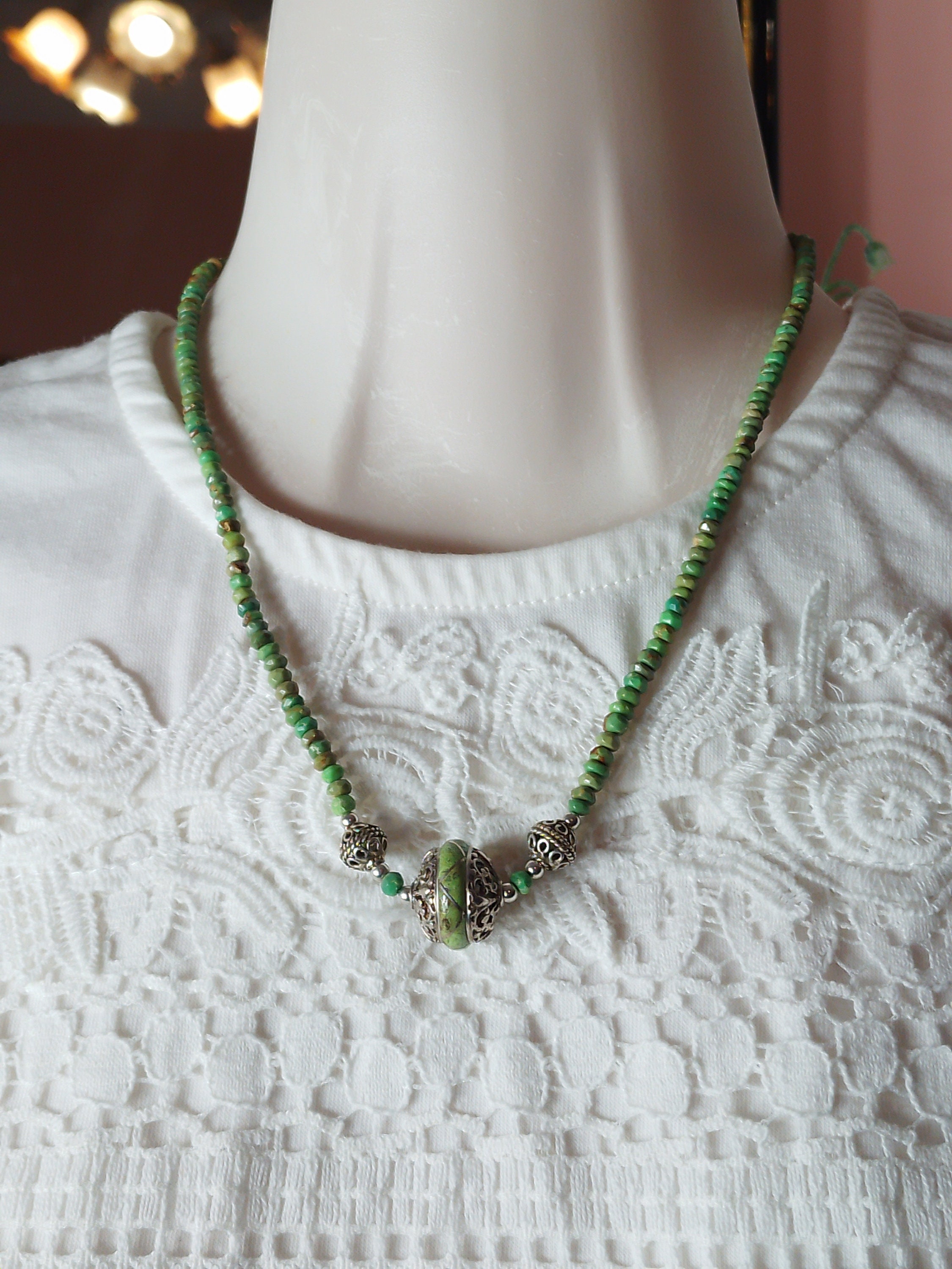 Vintage 1970s Estate Australian Gaspéite and Sterling Silver Bead Necklace