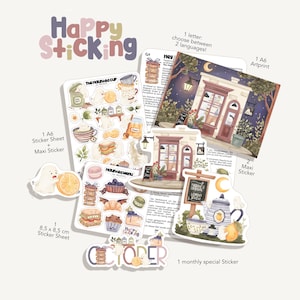 Könnte beinhalten: Ein Schreibwaren-Set bestehend aus einem A6-Kunstdruck, zwei Stickerbögen, zwei Maxi-Stickern und einem monatlichen Spezial-Sticker. Die Motive zeigen Illustrationen eines Cafés, Geister, Gebäck und Teesets mit beschrifteten Texten.