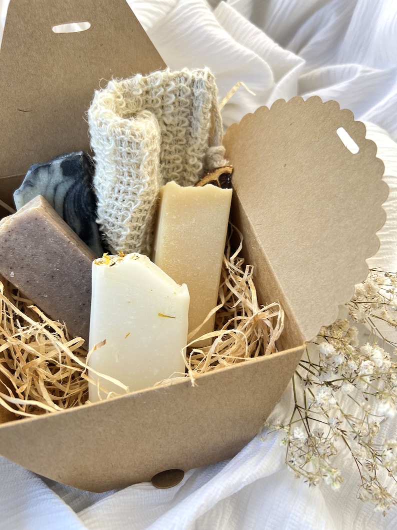 Gift box personalizable soap organic, vegan, handmade zero waste, guest gift, sample box, natural soap, gift, soap box image 3