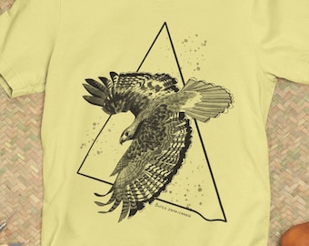 Red-tailed Hawk Unisex Tee