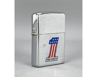 Street Chrome™ Vintage with Slashes Windproof Lighter