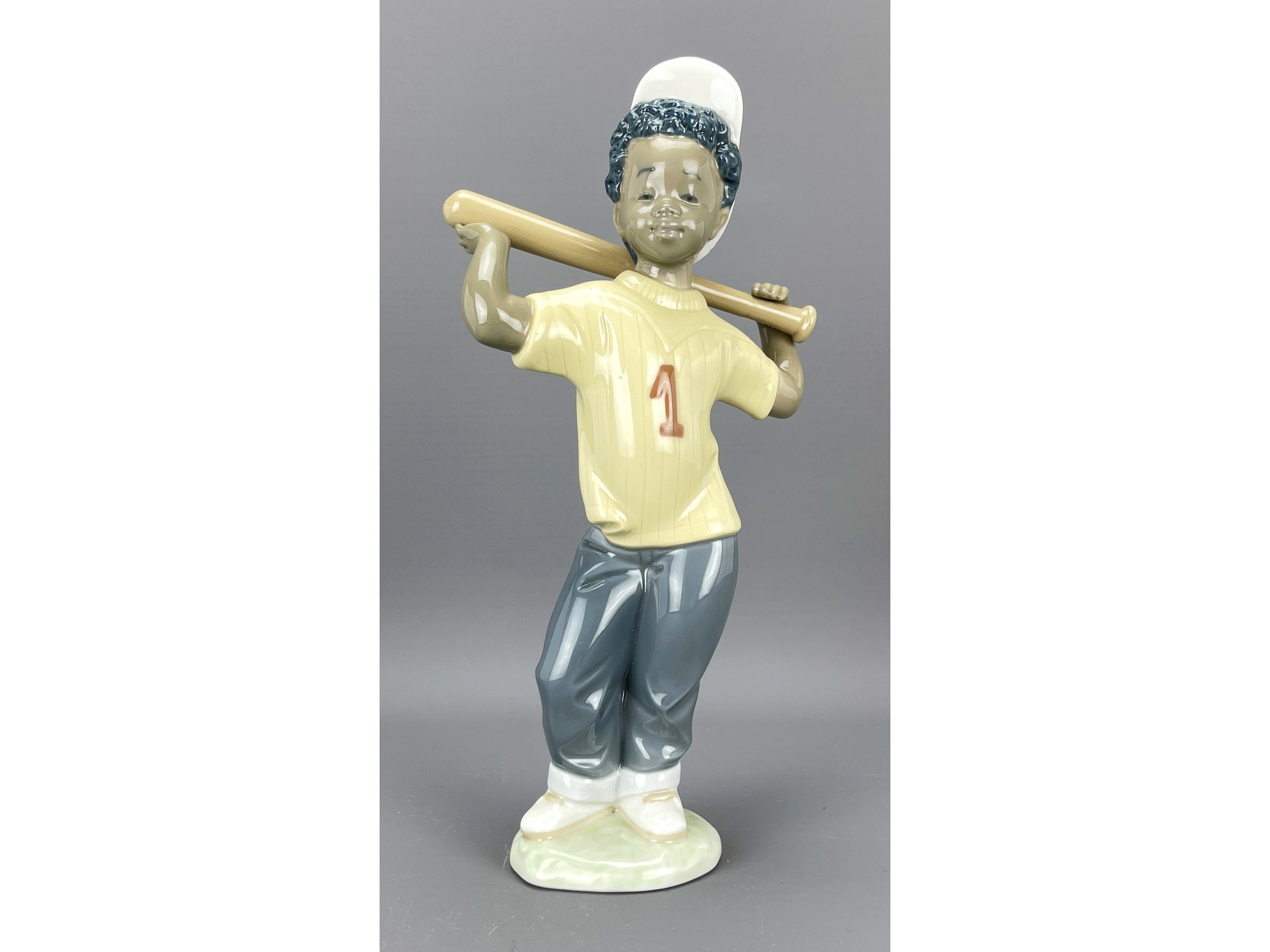 ヴィンテージ (1990) リヤドロ ハンドメイド「Next at Bat」No. 5828