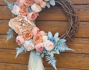 Boho chic collection: farmhouse year round faux wreaths. Daisies, dahlias, roses, sunflowers in natural hues. Multiple designs