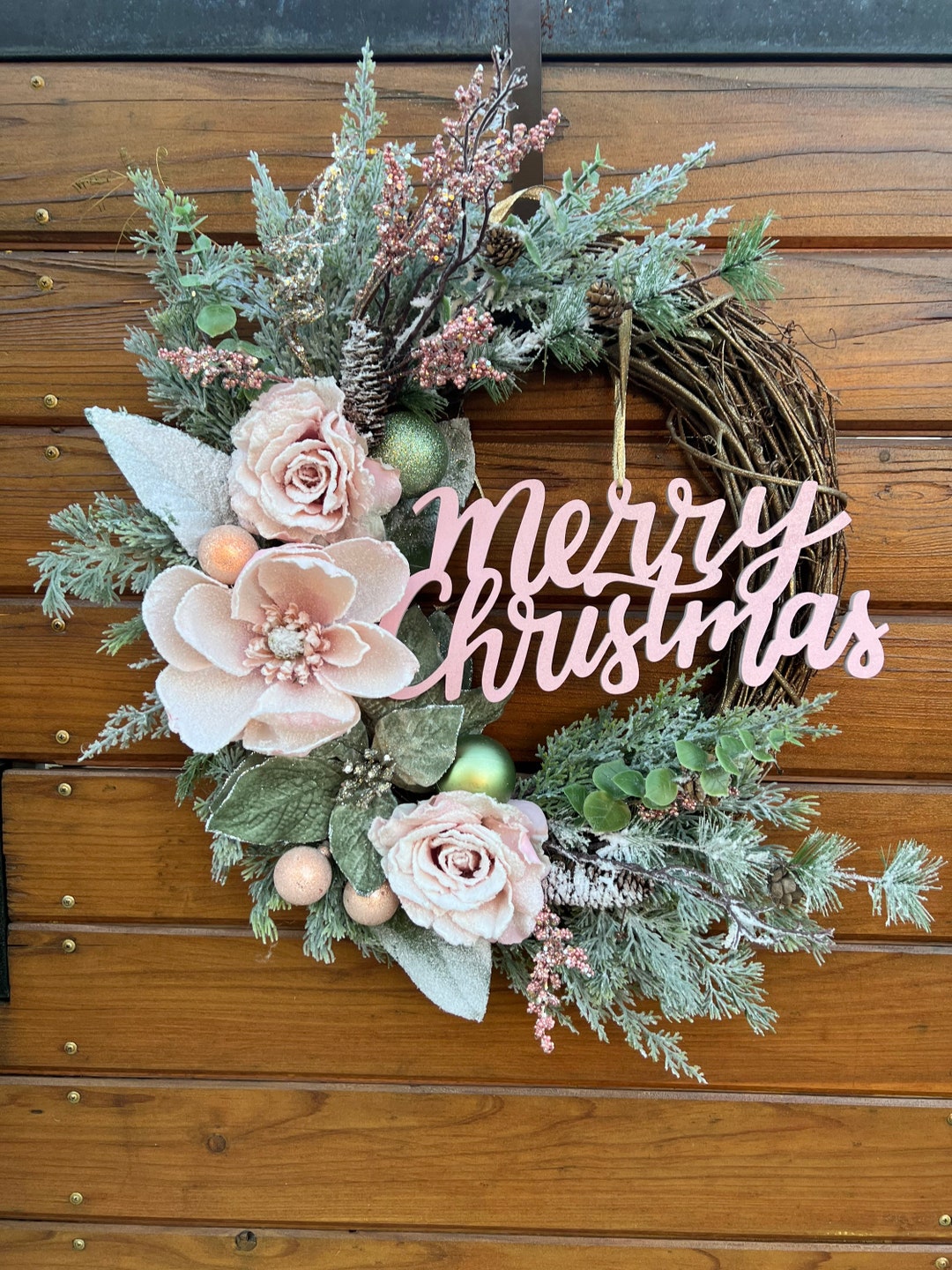 Beautiful Pink and Green Wreath With Removable Sign. Winter Wreath W ...