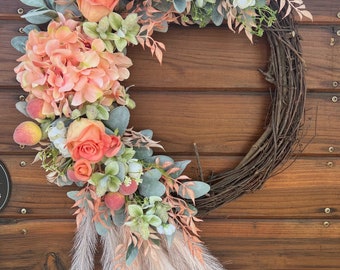 Boho chic collection: farmhouse year round faux wreaths. Daisies, dahlias, roses, sunflowers in natural hues. Multiple designs