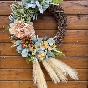 Boho chic collection: farmhouse year round faux wreaths. Daisies, dahlias, roses, sunflowers in natural hues. Multiple designs