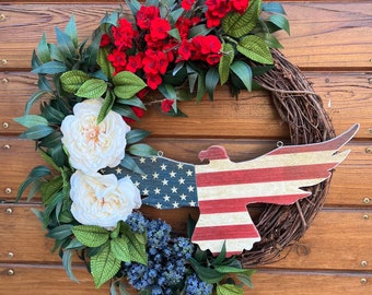 Americana wreath for front door. Red, white and blue porch decor to celebrate Memorial day or 4th of July in style.