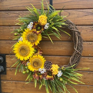 Spring and summer  wreath. Sunflower wreath. Colorful door decor. Large wreath for front door with sunflowers