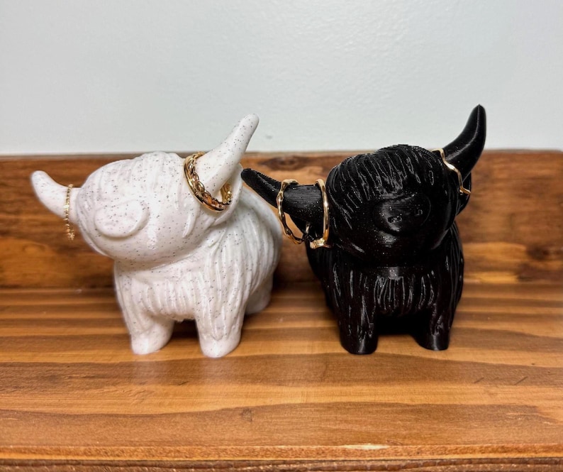 Cute Ring Holder, Highland Cow Ring Holder, Cute Jewelry Dish, Ring Stand, Ring Display, Jewelry Display, Jewelry Dish, Wedding Ring Holder, Ring holder, Womens Ring Holder, Mens Ring Holder, Girls Ring Holder, Boys Ring Holder, Cowboy Ring Holder, Country Ring Holder, Ring Holder for Cowboys, Cowboy Gifts, Cowgirl Ring Holder, Highland Cow Decor, Farmhouse Jewelry Dish, Farmhouse Ring Holder, Simple Ring Holder, Fun Ring Holder, Nightstand Decor, Nightstand Ring Holder, Nightstand Jewelry Dish