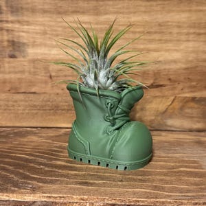 Air Plant Holder Cute Mini Boot Air Planter Cute Air Plant Succulent Plant Pot Tiny Shoe Pot for Desk Decor Desk Plant Cute Plant Gift